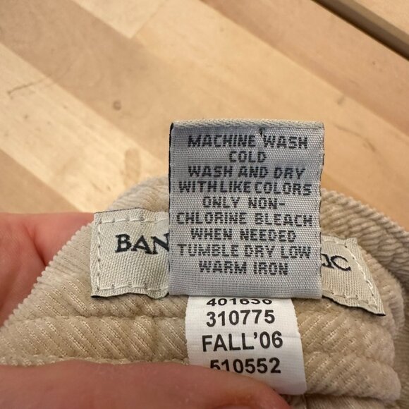 Banana Republic corduroy pedal pushers, size 8, khaki, very good condition - Picture 9 of 12